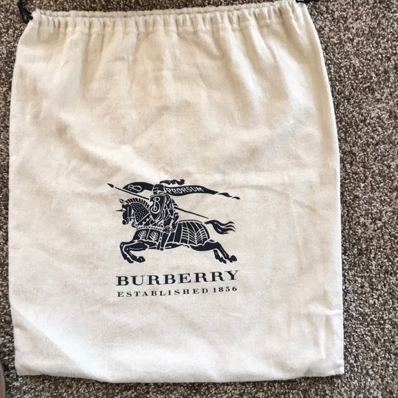 Authentic Burberry Haymarket Hobo!🌹 - Picture 8 of 8